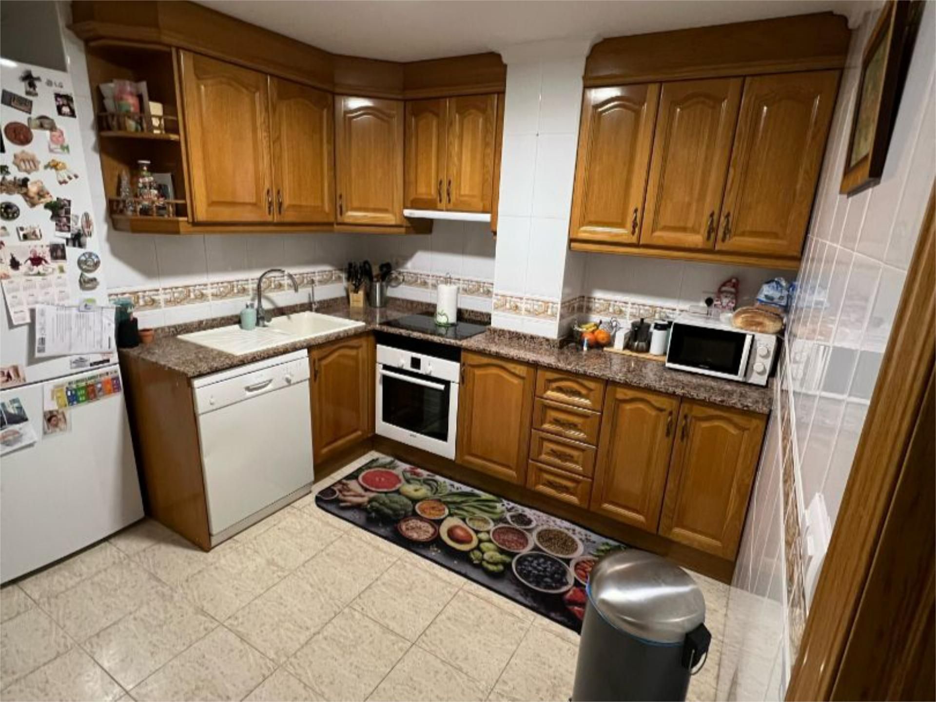 Cocina de Piso de alquiler en Elda con Aire acondicionado, Calefacción y Parquet