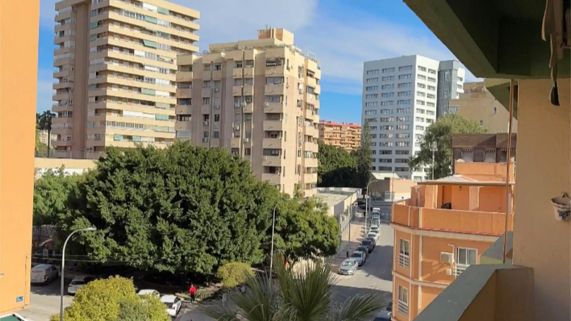 Vista exterior de Piso en venta en Málaga Capital con Aire acondicionado, Terraza y Trastero