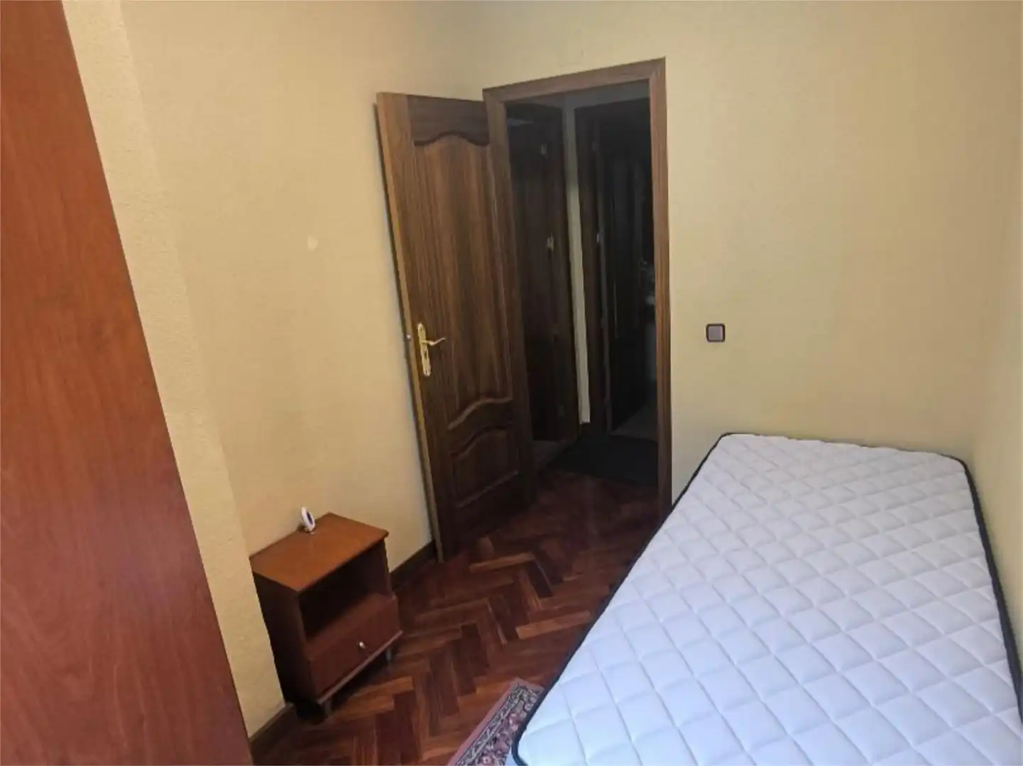 Room in Calle de Gandía, 8, Adelfas