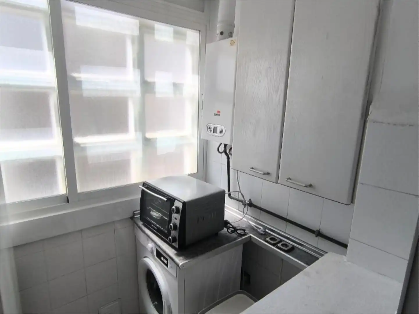 Room in Calle de Gandía, 8, Adelfas