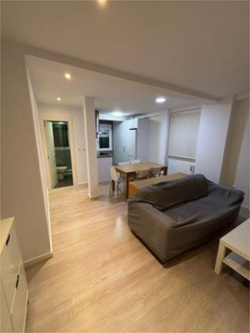 Piso en Alquiler en Alfonso