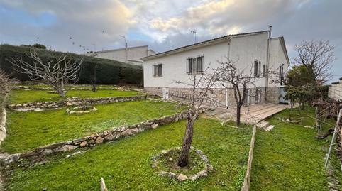 Foto 4 de Casa o xalet en venda a Calle Santander, 28, Villa del Prado, Madrid