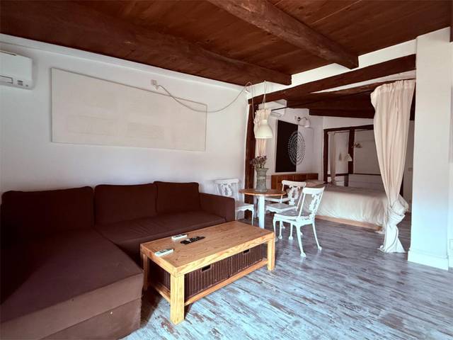 Ático en Alquiler en Calle de la Princesa, 10 en Universidad - Malasaña