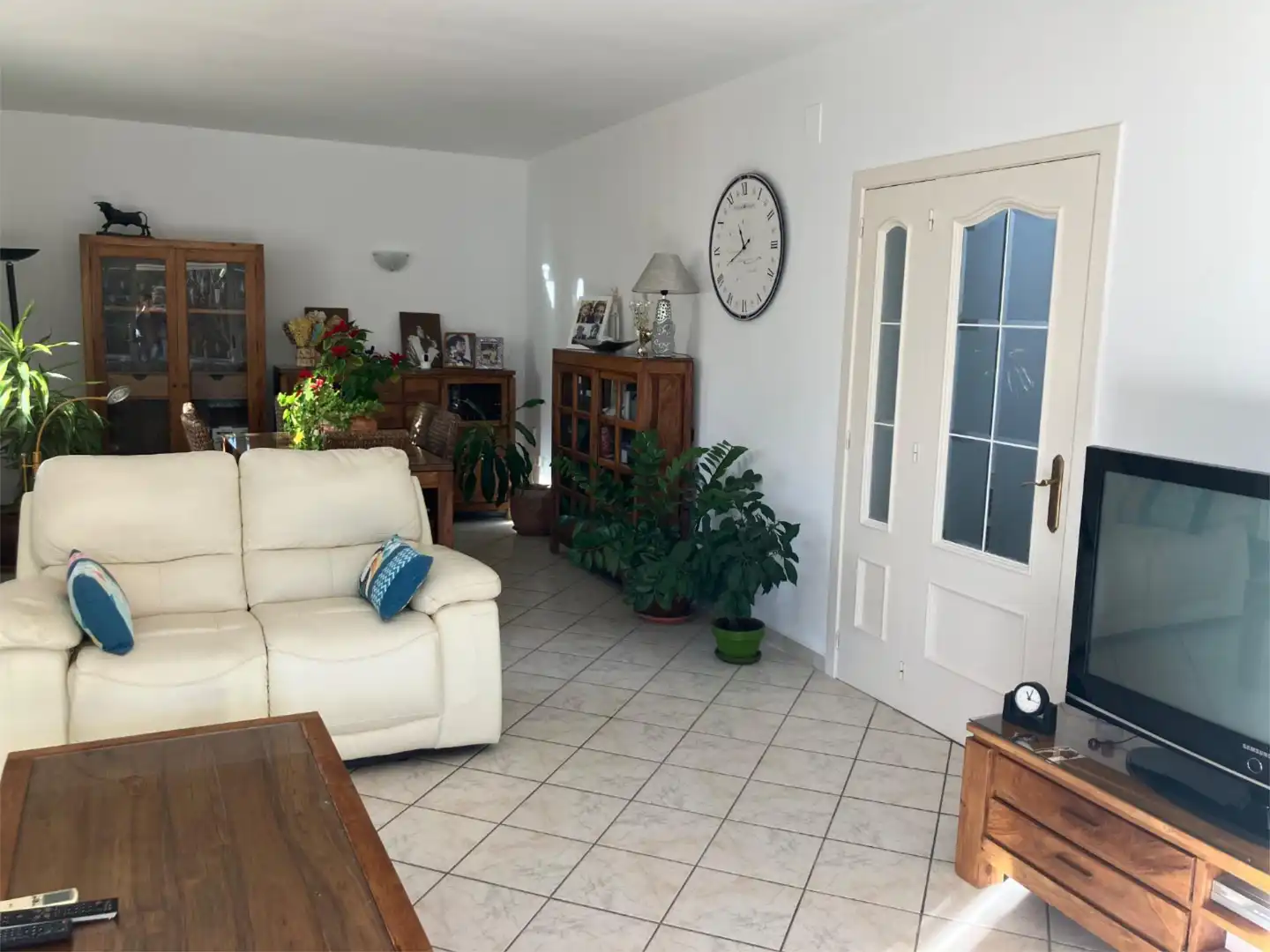Sala de estar de Casa o chalet en venta en La Nucia con Aire acondicionado, Calefacción y Jardín privado