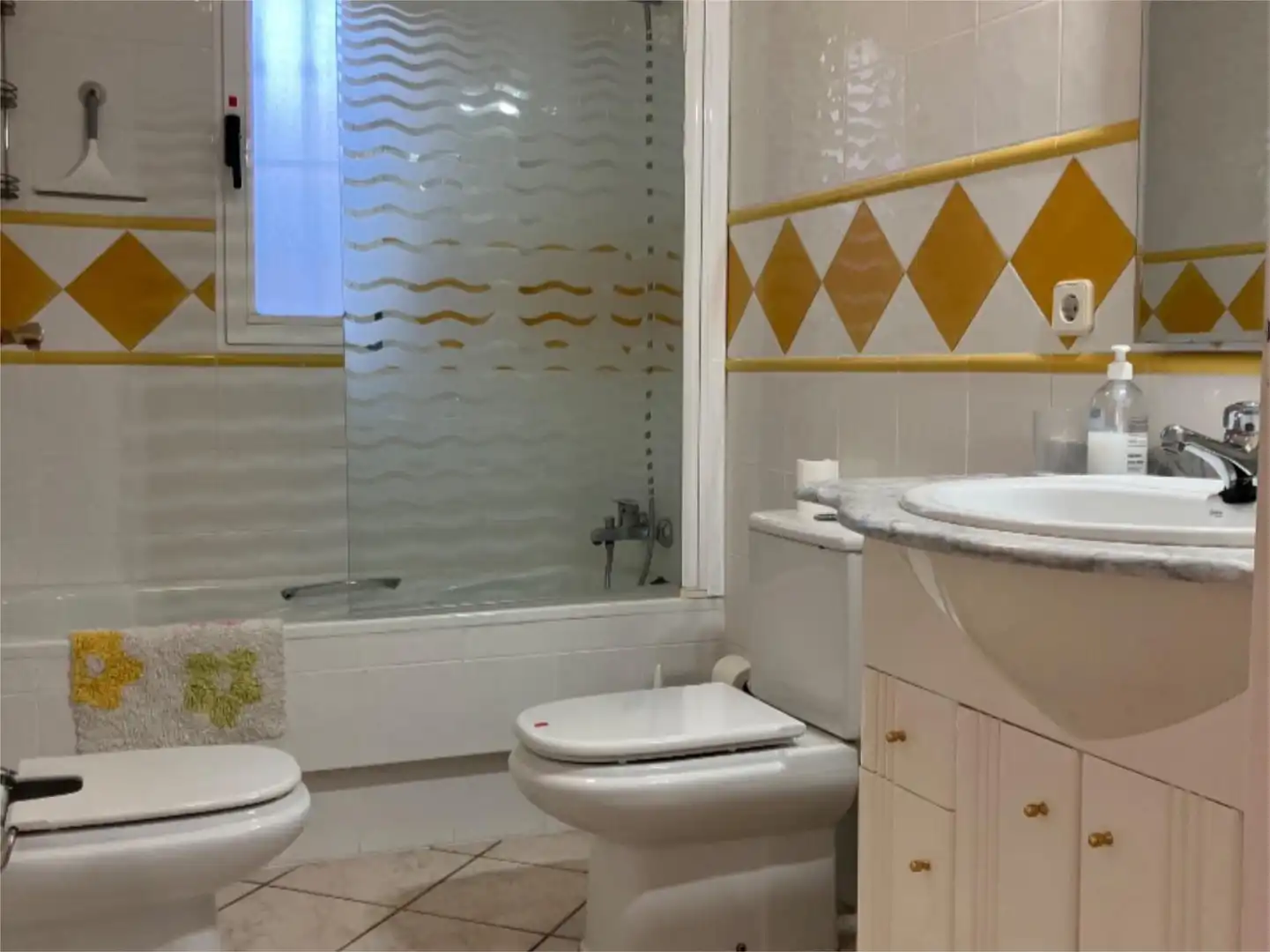 Baño de Casa o chalet en venta en La Nucia con Aire acondicionado, Calefacción y Jardín privado