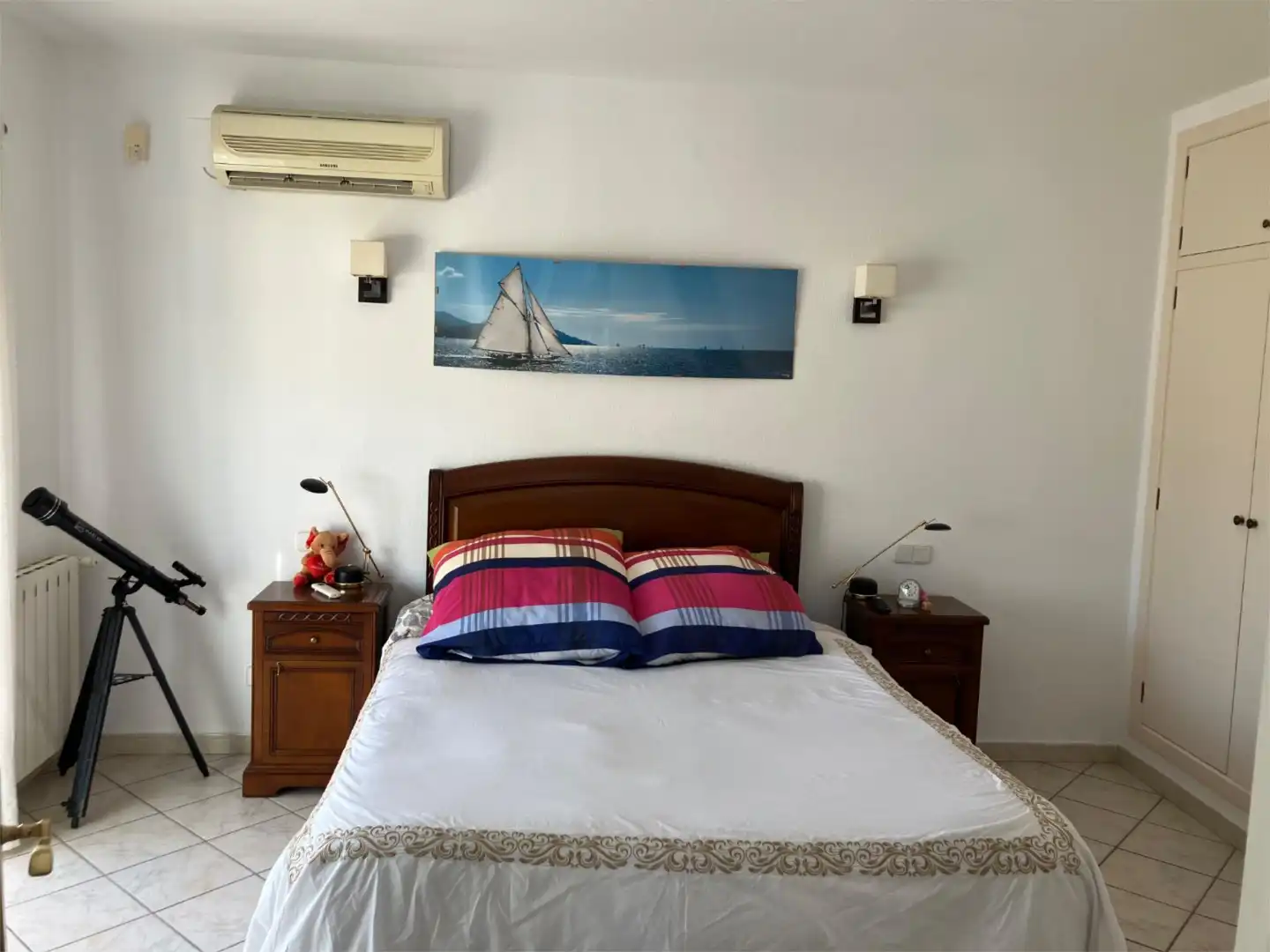 Habitación de Casa o chalet en venta en La Nucia con Aire acondicionado, Calefacción y Jardín privado