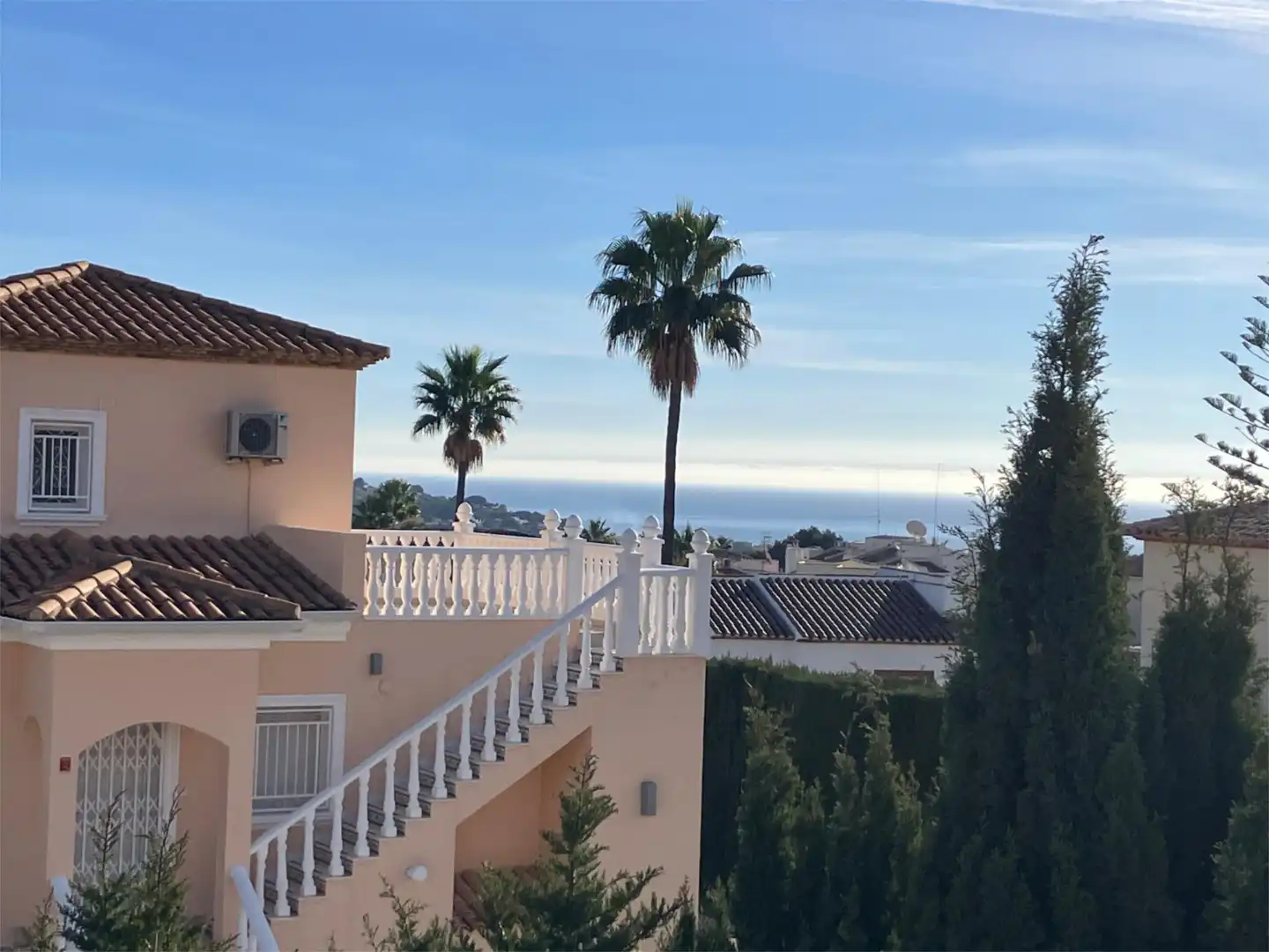 Vista exterior de Casa o chalet en venta en La Nucia con Aire acondicionado, Calefacción y Jardín privado