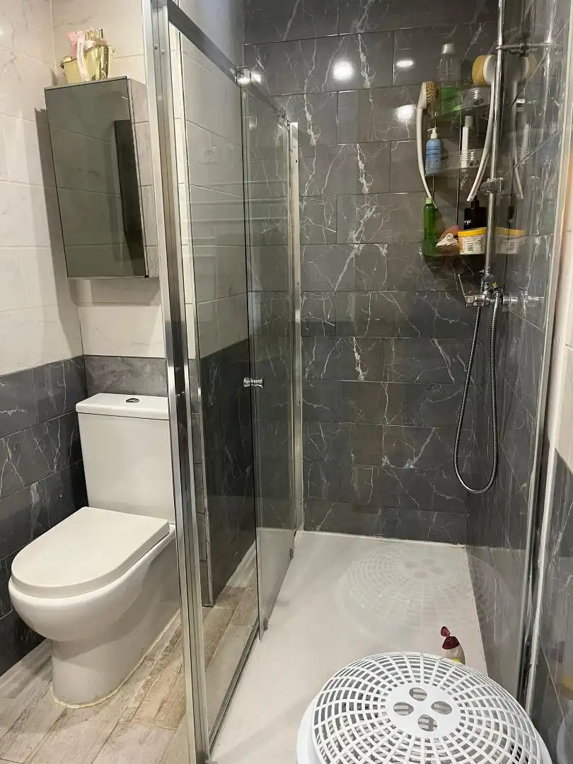 Wohnung zum Verkauf in Calle Maestro Ugedo, 12, Escalona Badezimmer von Wohnung zum Verkauf in Escalona mit Klimaanlage, Möbliert und Ofen