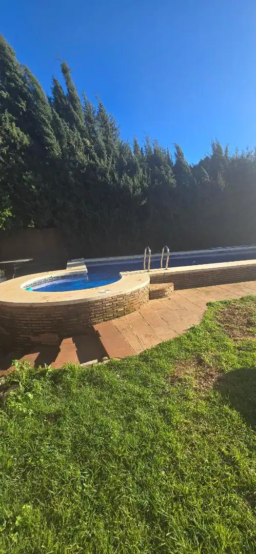 Casa adosada en venda a Camino de las Agonias Alta, 14, Centro Piscina de Casa adosada en venda en Alhaurín El Grande