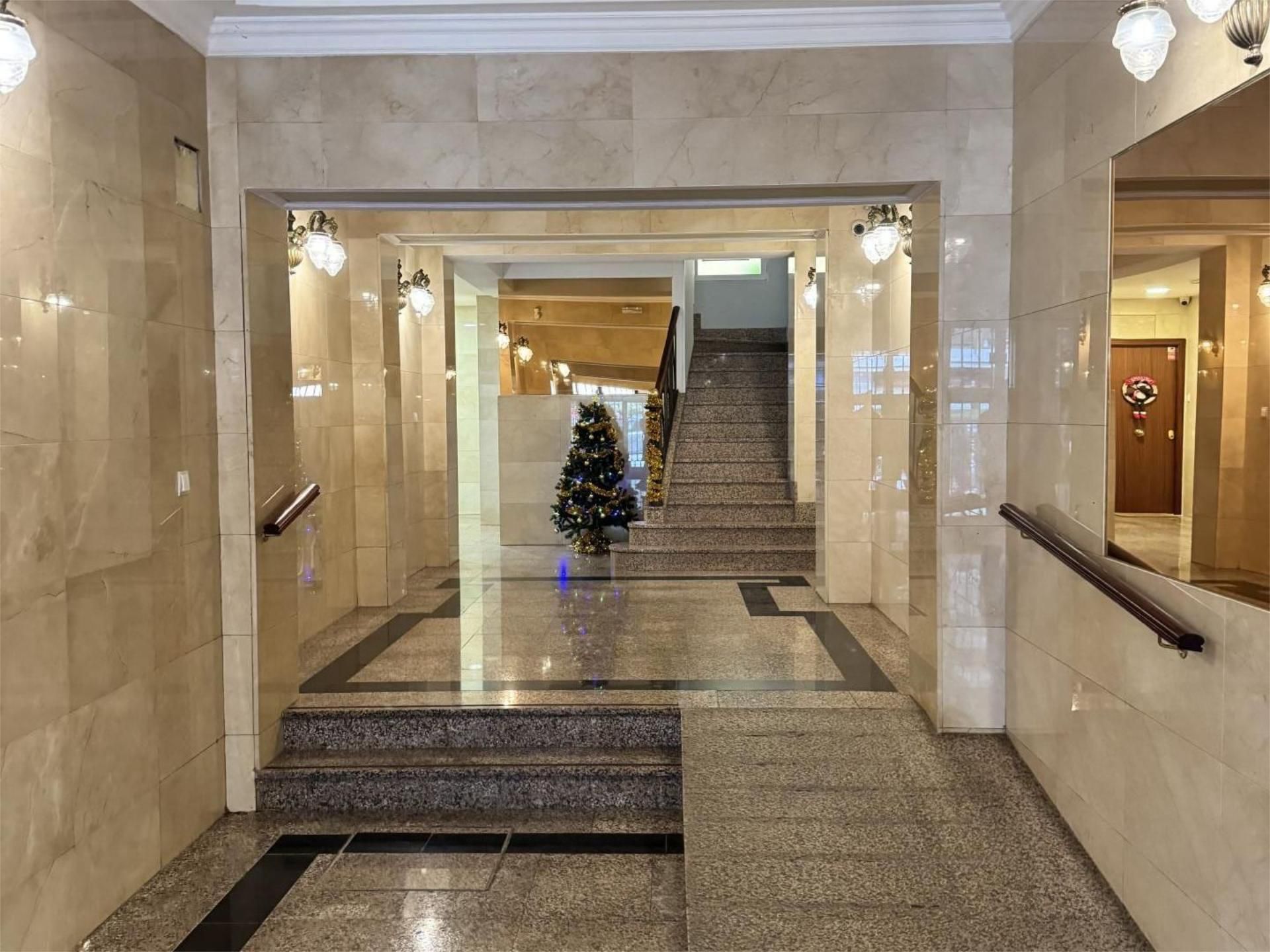 Flat for sale in  Madrid Capital  with Heating, Parquet flooring and Furnished