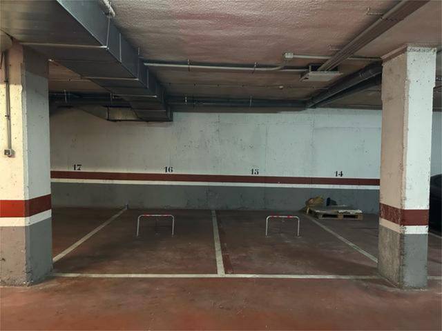 Garaje en Alquiler en Zona Avenida del Mar