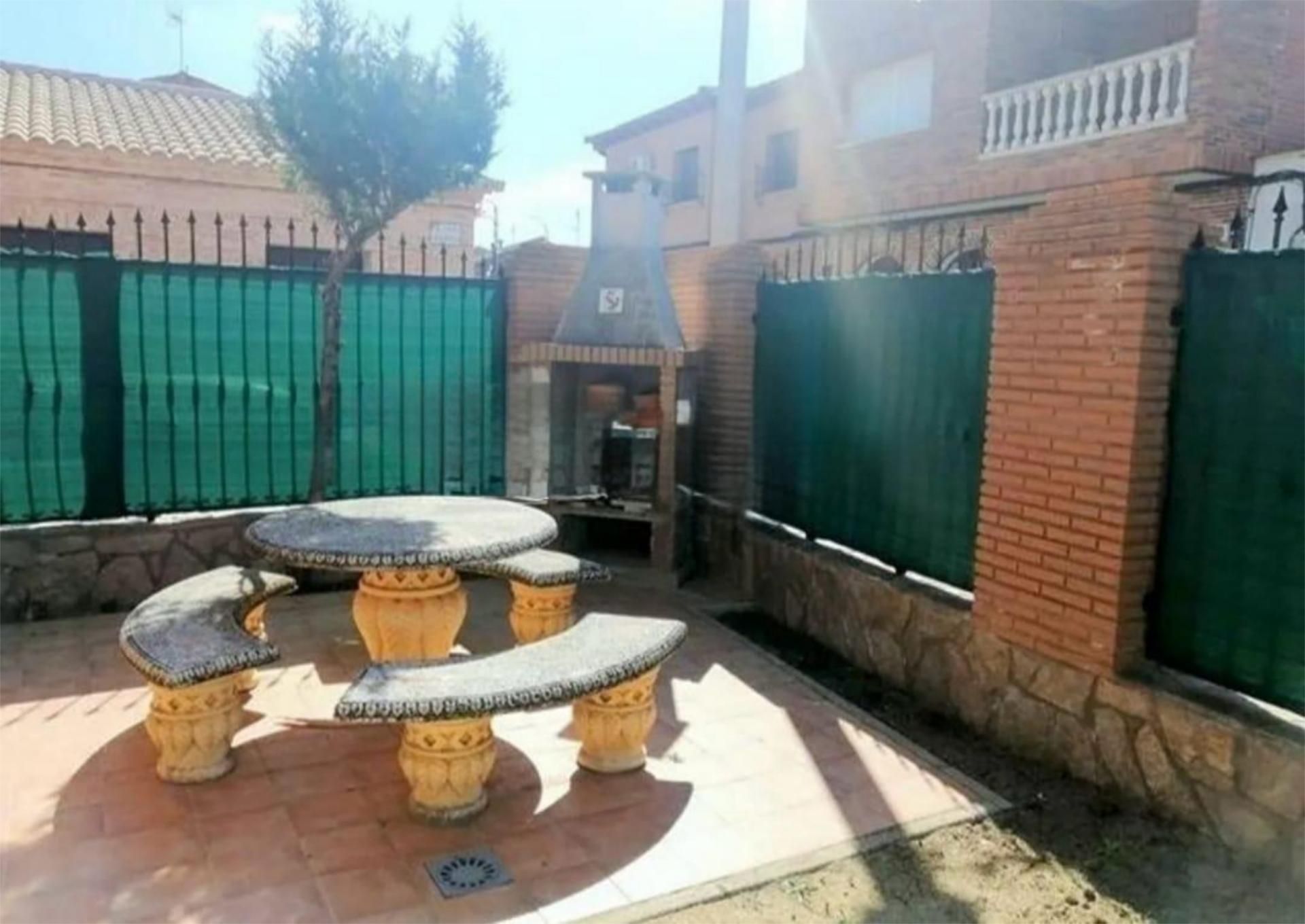 Terrassa de Pis en venda en Burujón amb Aire condicionat, Calefacció i Jardí privat