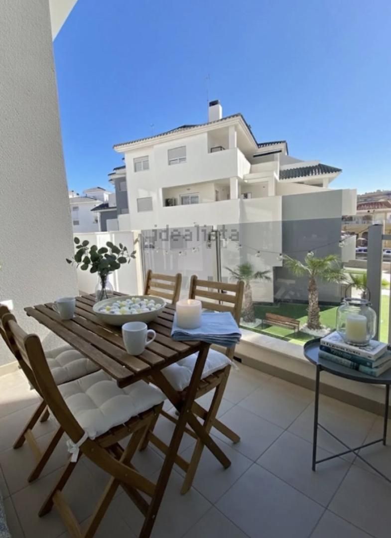 Pis de lloguer a Calle Malvinas, 37, Villamartín - Las Filipinas