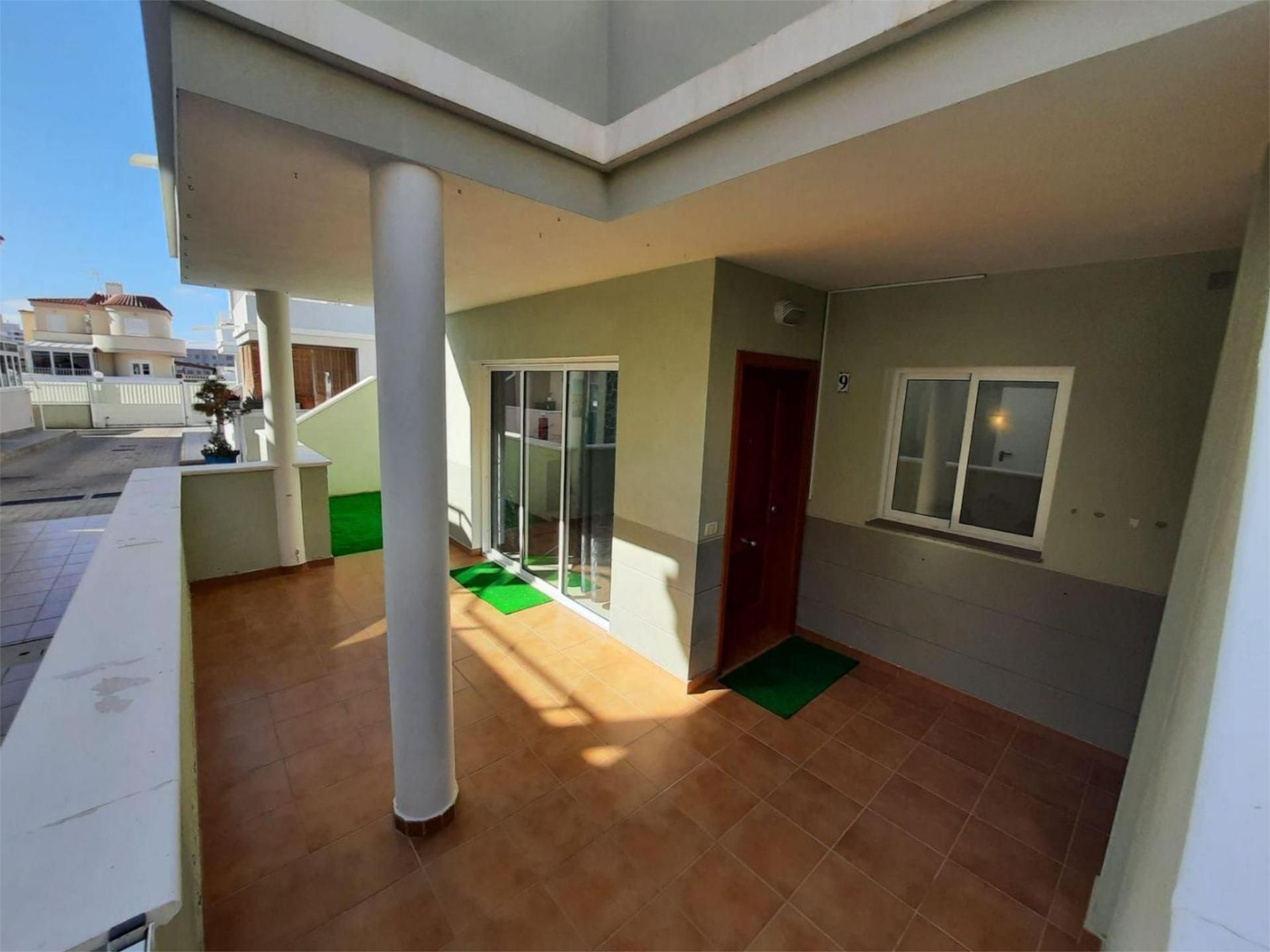 Flat for sale in San Bartolomé de Tirajana  with Air Conditioner, Private garden and Terrace