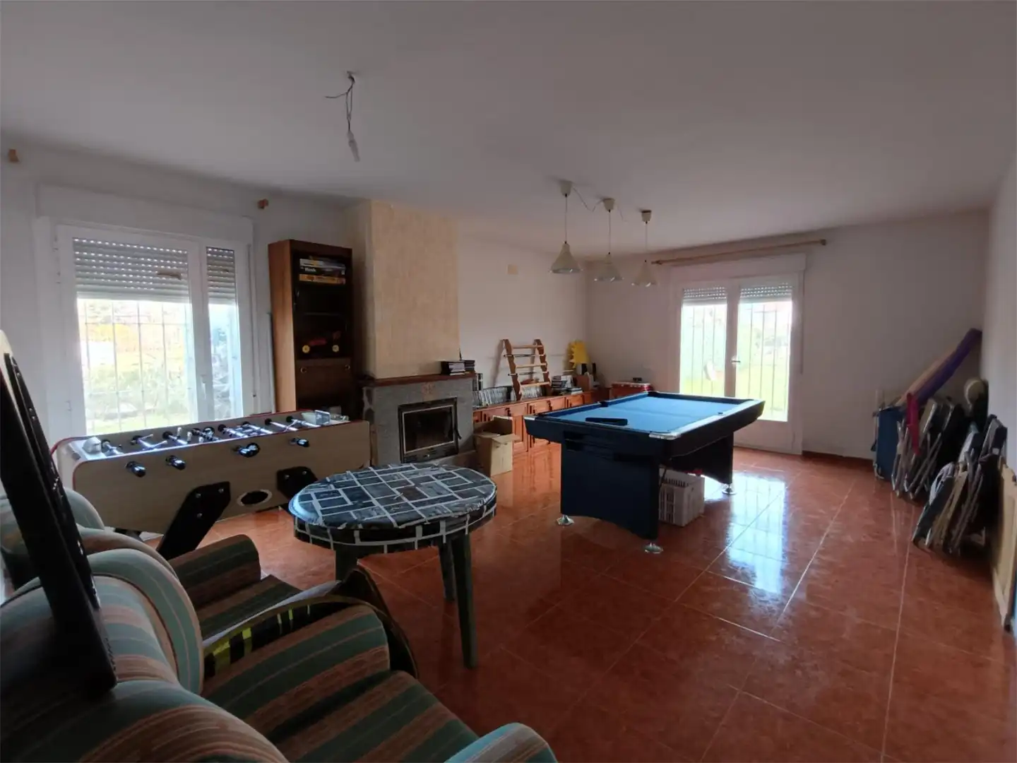 Casa o chalet en venta en Avenida de Portugal, 41, El Viso de San Juan Sala de estar de Casa o chalet en venta en El Viso de San Juan con Terraza, Piscina y Balcón