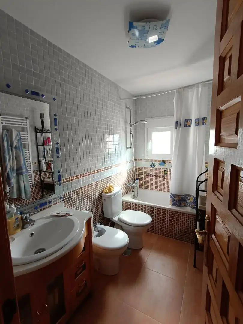 Casa o chalet en venta en Avenida de Portugal, 41, El Viso de San Juan Baño de Casa o chalet en venta en El Viso de San Juan con Terraza, Piscina y Balcón