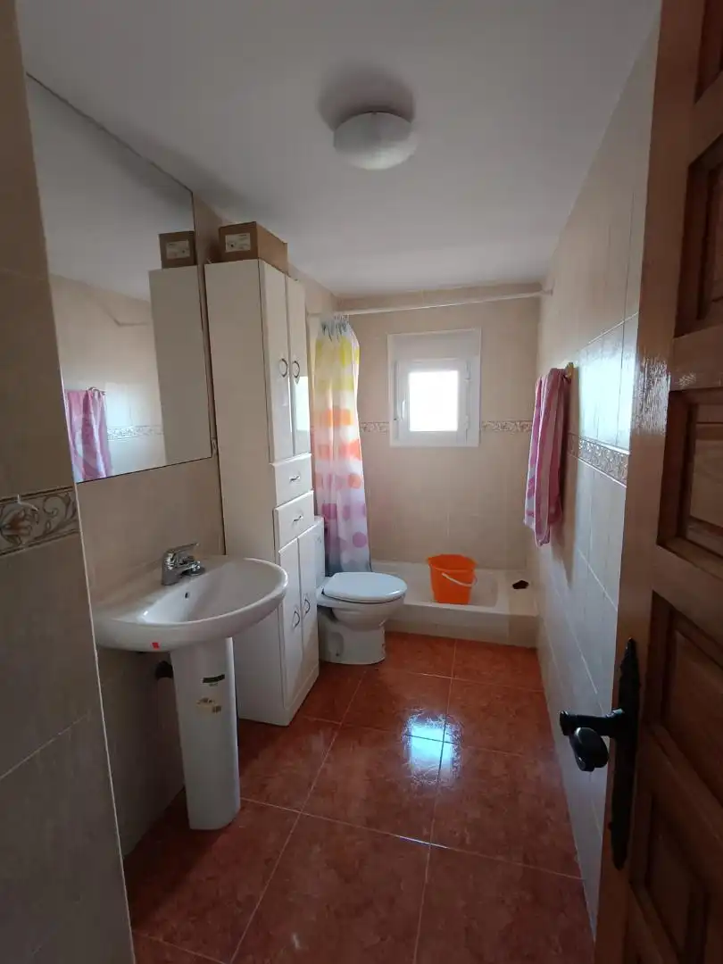 Casa o chalet en venta en Avenida de Portugal, 41, El Viso de San Juan Baño de Casa o chalet en venta en El Viso de San Juan con Terraza, Piscina y Balcón