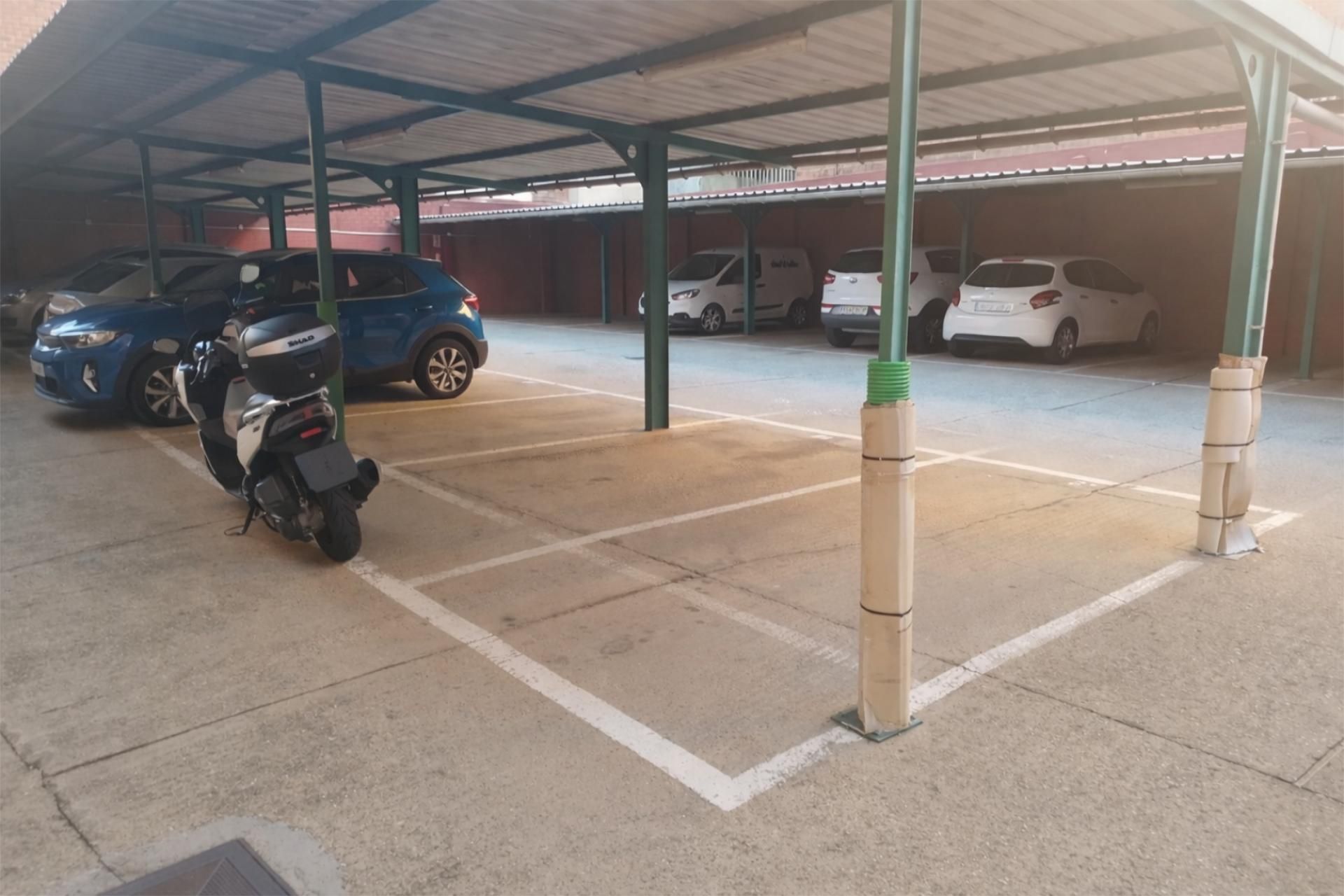Parkplatz von Garage miete in León Capital 
