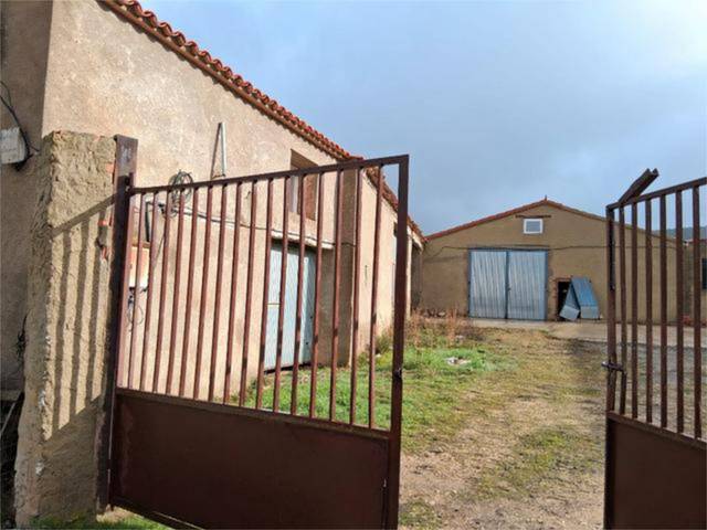 Nave industrial en Alquiler en Salinas del Manzano