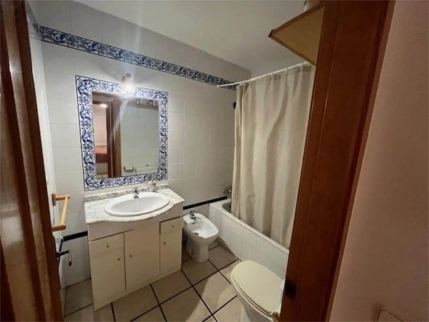 Flat for rent in Pueblo Latino Flat for rent in Pueblo Latino