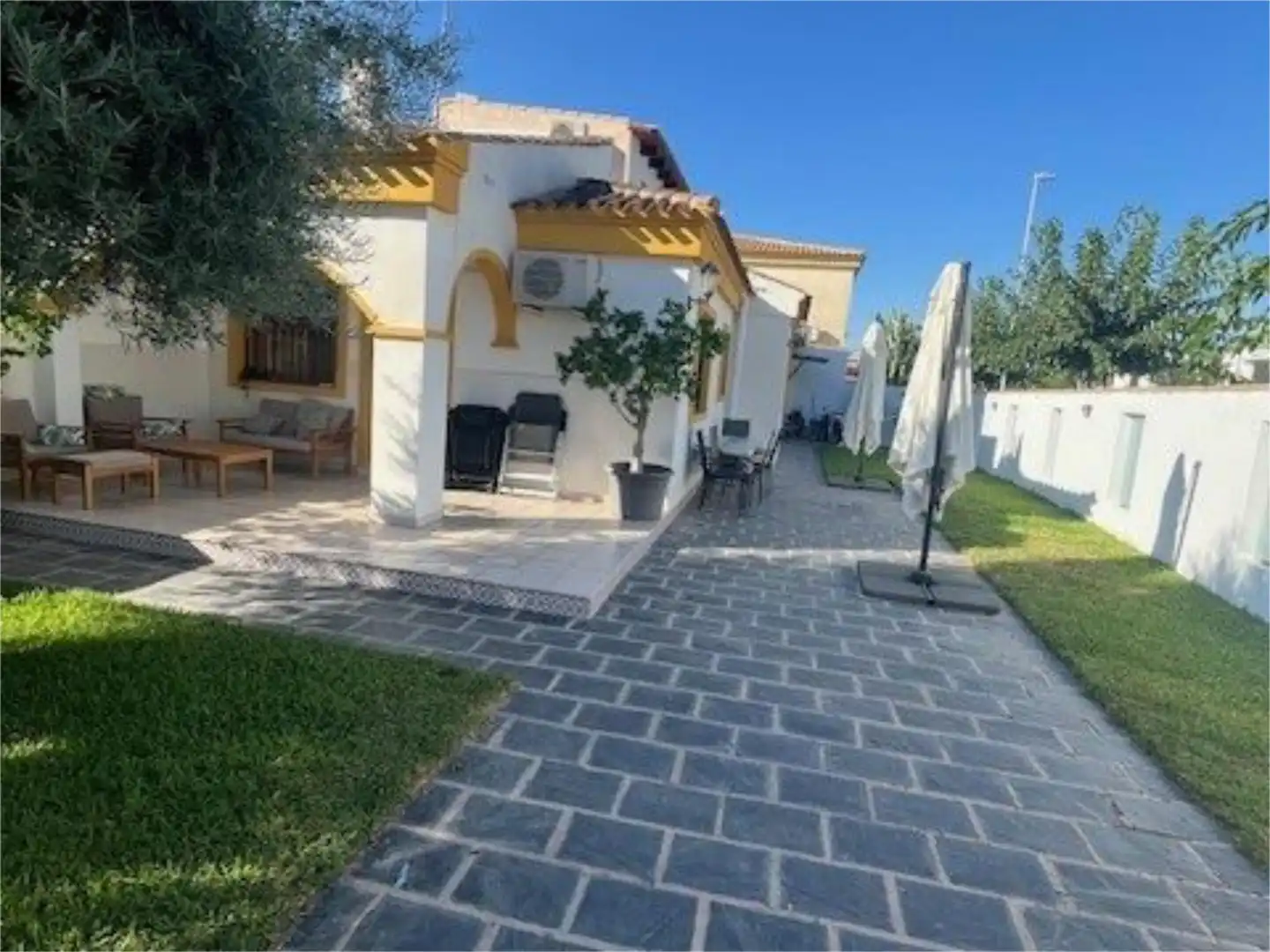 Flat for rent in Pueblo Latino Flat for rent in Pueblo Latino
