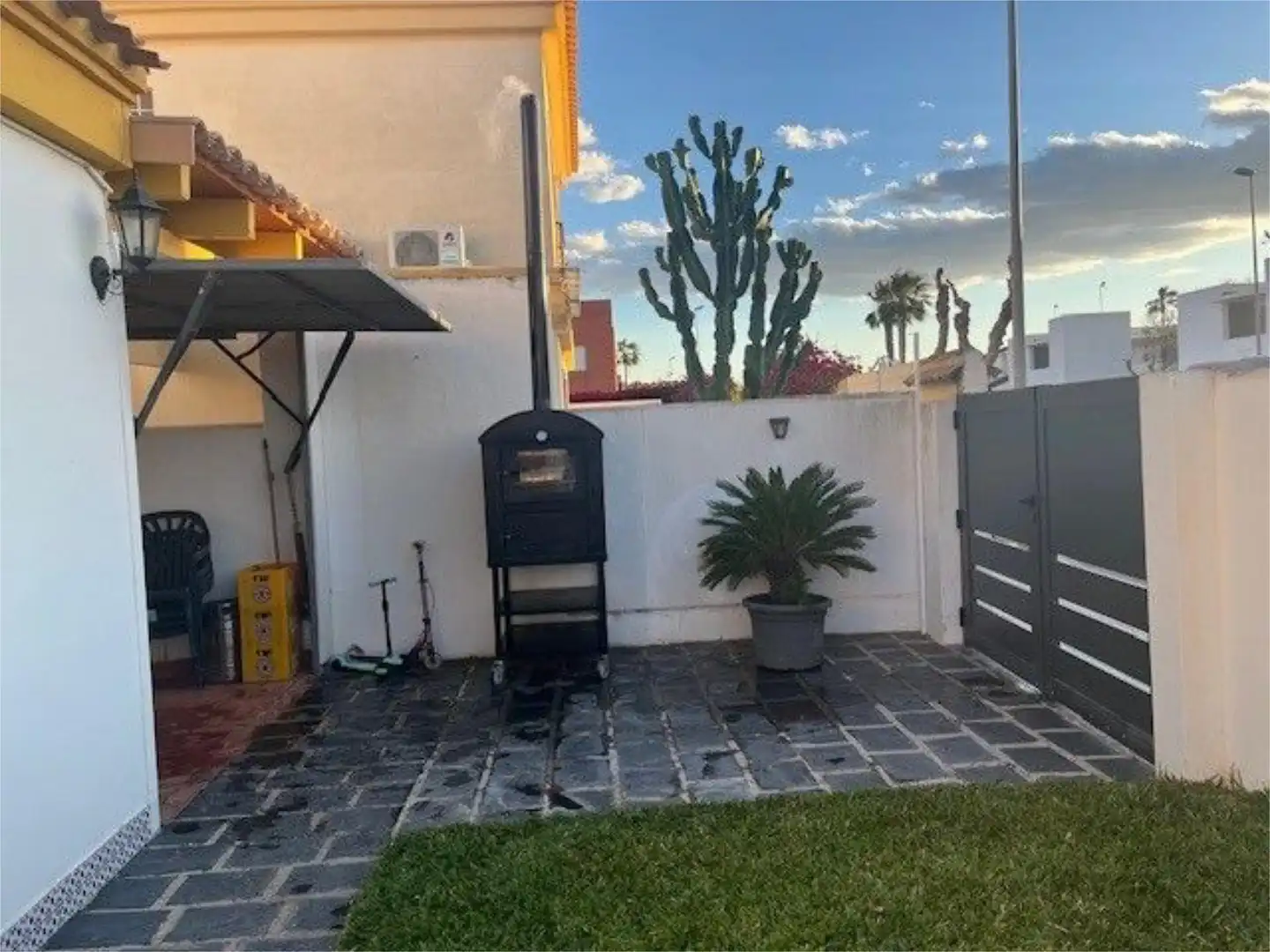 Flat for rent in Pueblo Latino Flat for rent in Pueblo Latino