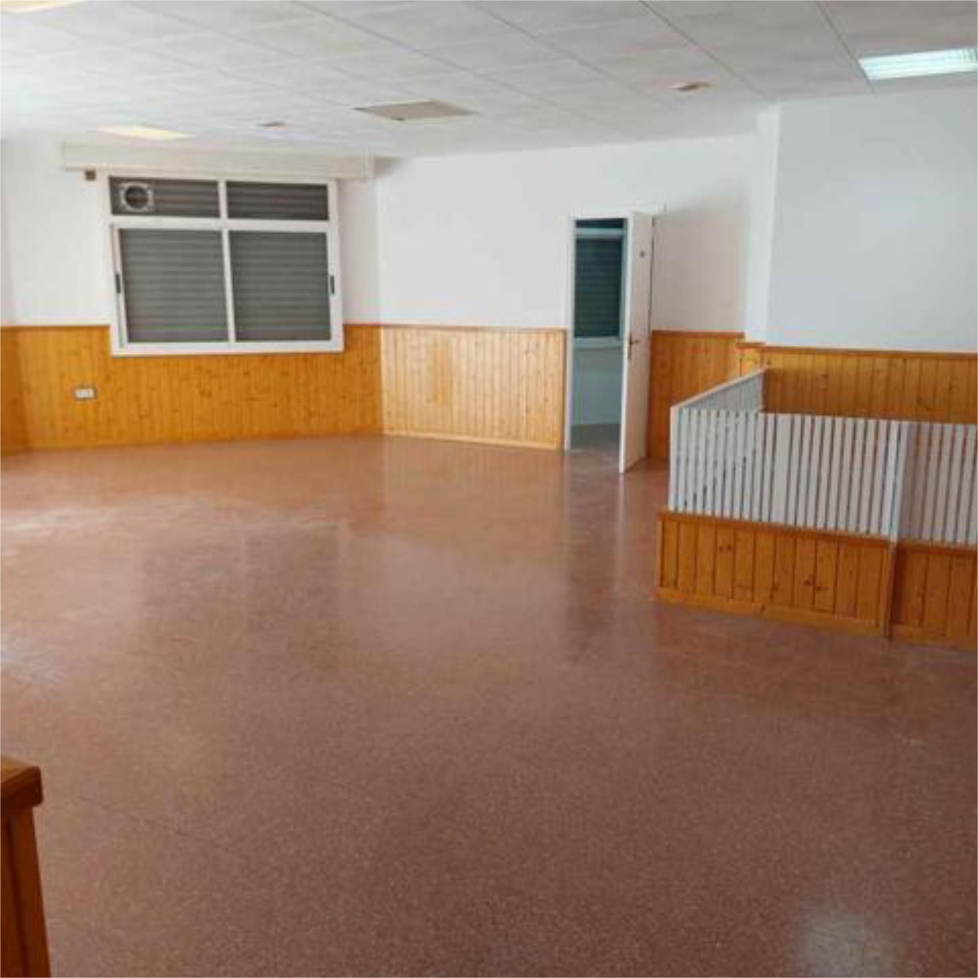 Local de alquiler en Rubí