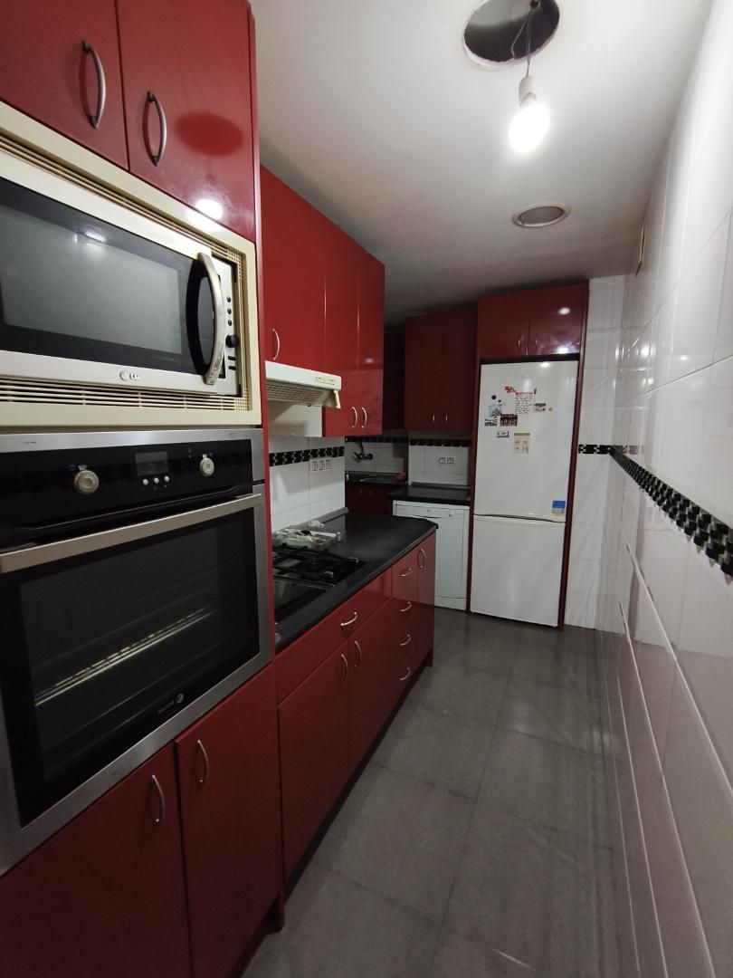 Pis en venda a Calle San Martín de la Vega, 1, Estación Cuina de Pis en venda en Valdemoro amb Aire condicionat, Calefacció i Moblat