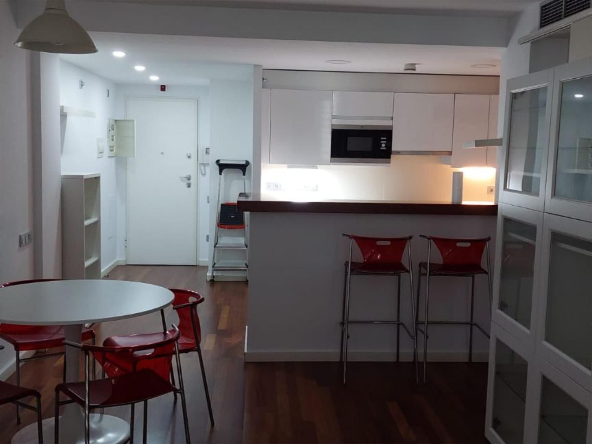 Cuina de Pis de lloguer en  Barcelona Capital amb Aire condicionat, Calefacció i Parquet