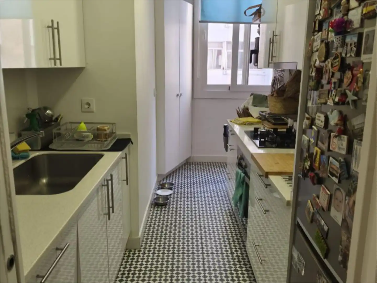 Flat for sale in Virgen de Lujan, 50a, Barrio de los Remedios Kitchen of Flat for sale in Sevilla Capital with Air Conditioner, Terrace and Balcony