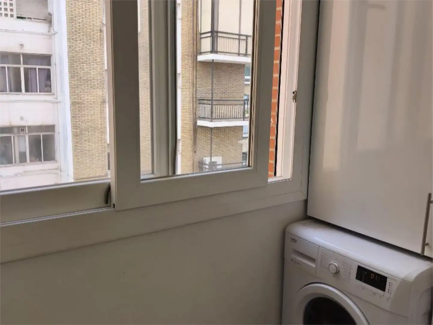 Flat for sale in Virgen de Lujan, 50a, Barrio de los Remedios Balcony of Flat for sale in Sevilla Capital with Air Conditioner, Terrace and Balcony