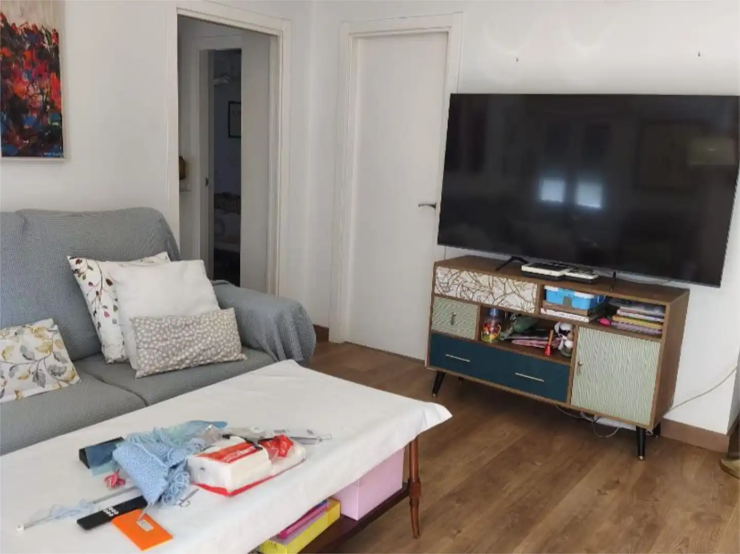 Flat for sale in Virgen de Lujan, 50a, Barrio de los Remedios Living room of Flat for sale in Sevilla Capital with Air Conditioner, Terrace and Balcony