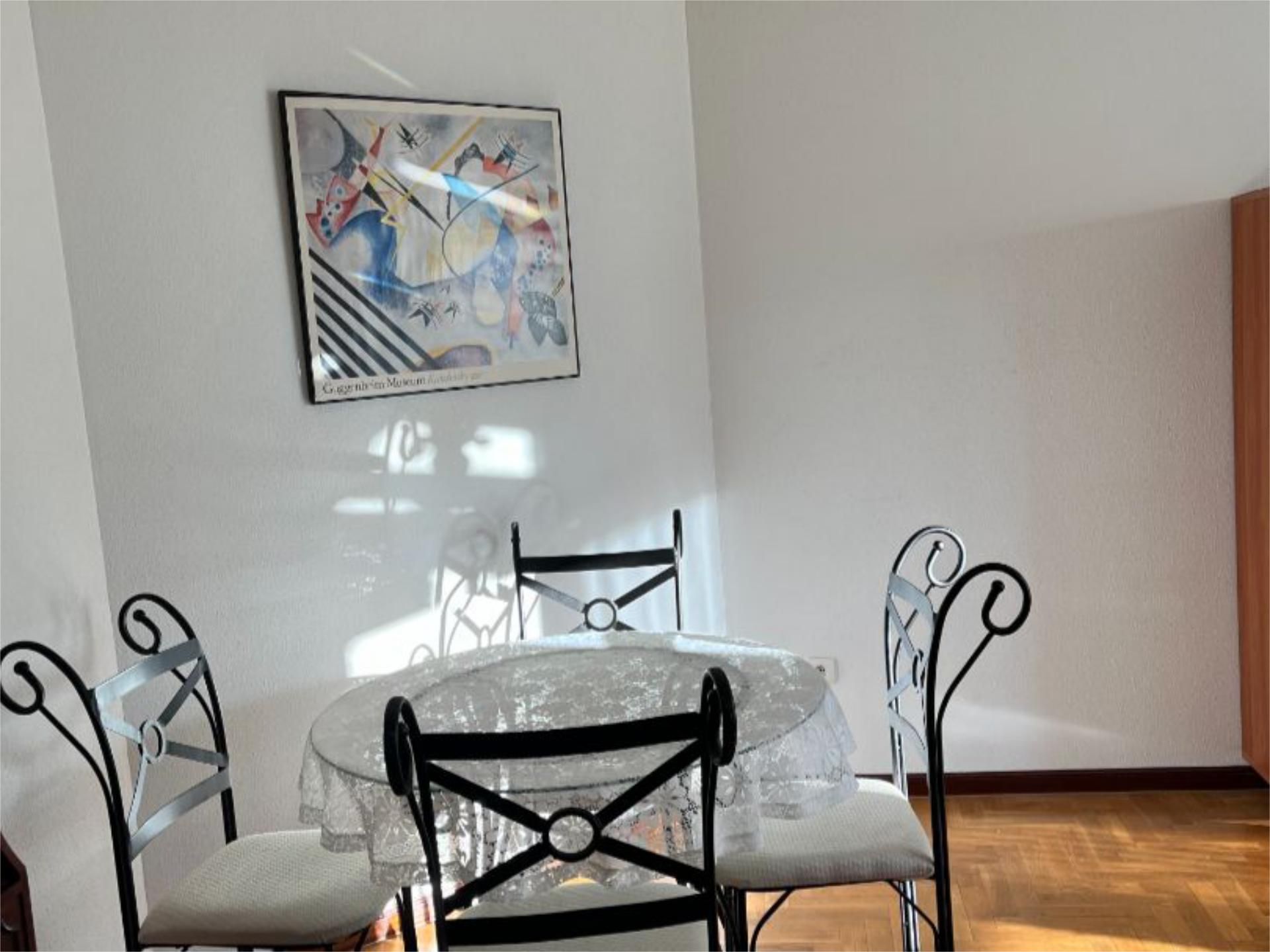 Dining room of Flat to rent in Oviedo   with Heating, Parquet flooring and Storage room
