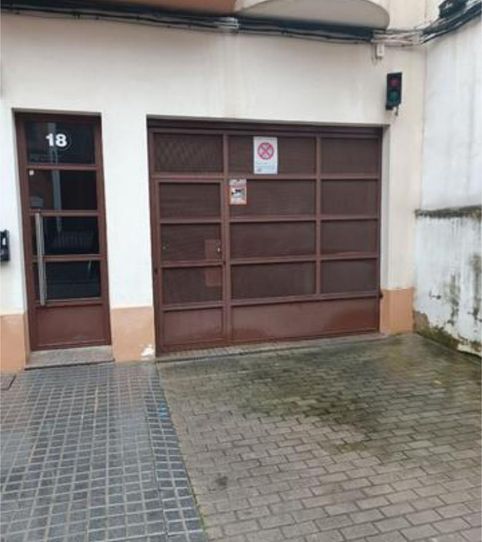 Garaje de alquiler en Huerta de la Reina - Trassierra, Córdoba Capital - imagen 2 Foto 2 de Garaje de alquiler en Huerta de la Reina - Trassierra, Córdoba Capital