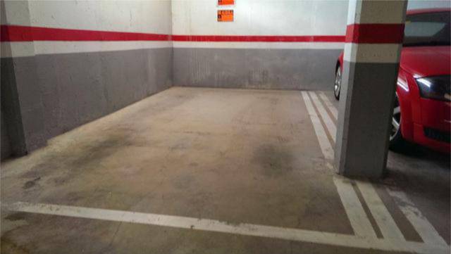 Garaje en Alquiler en Brión