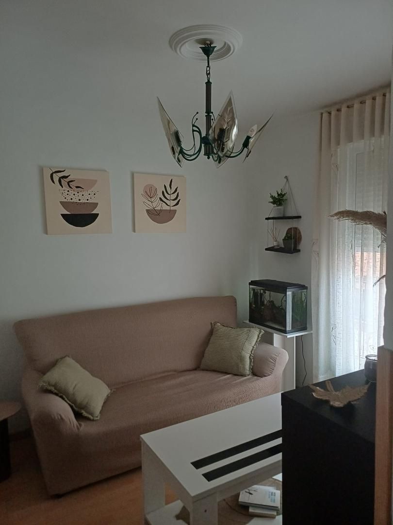 Wohnzimmer von Wohnung miete in Medina del Campo mit Heizung, Möbliert und Ofen