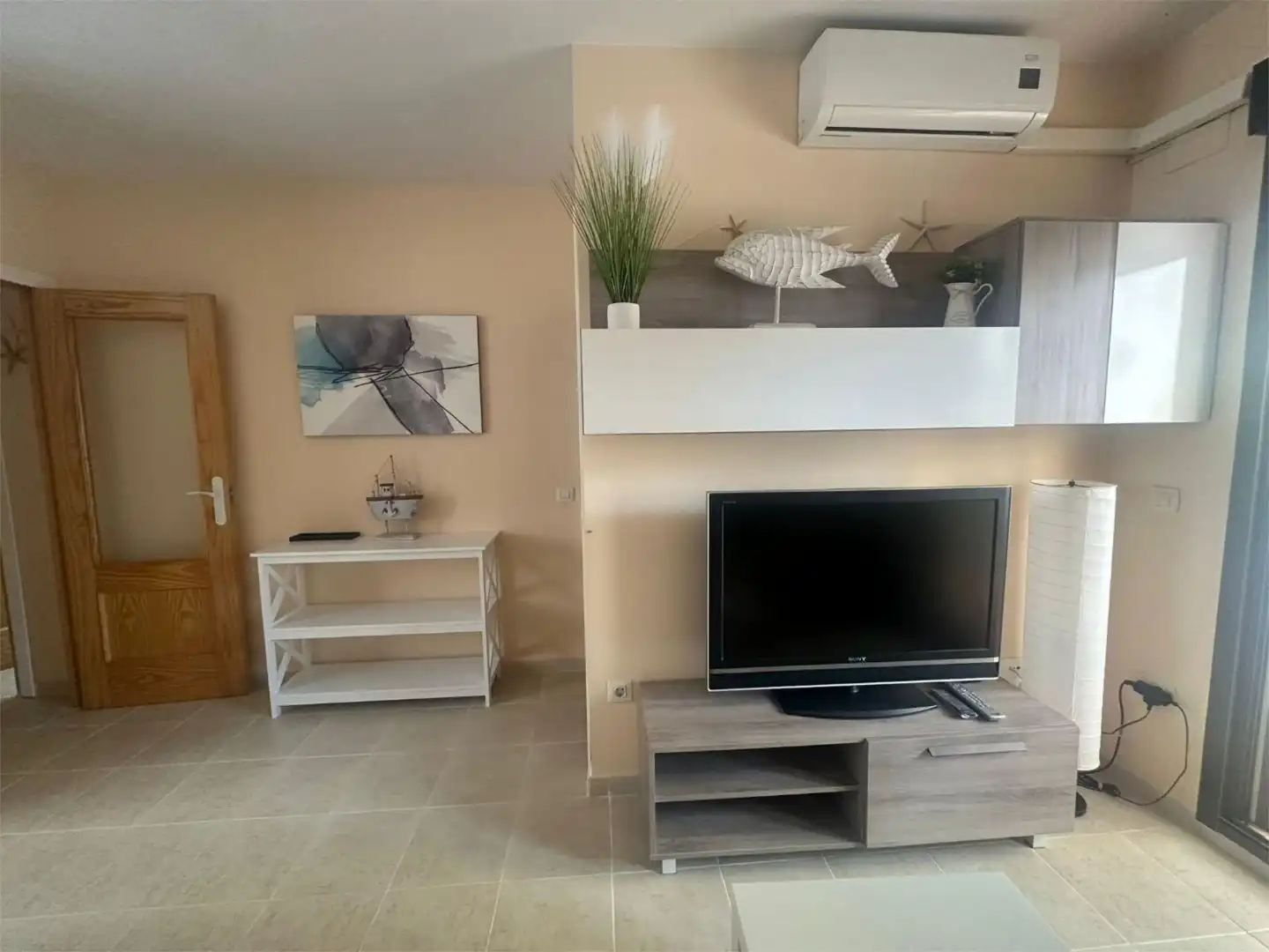 Sala d'estar de Apartament de lloguer en Oropesa del Mar / Orpesa amb Aire condicionat, Calefacció i Piscina