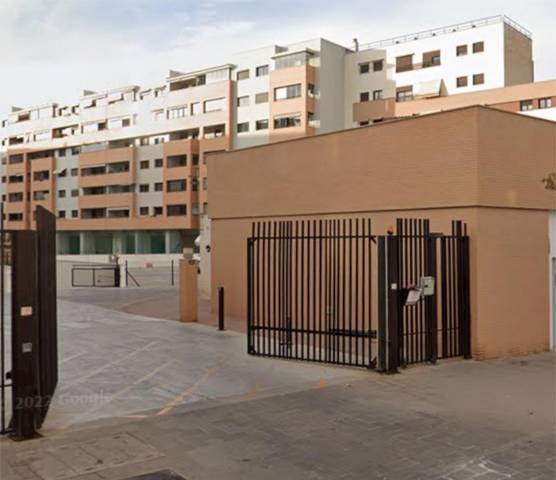 Garaje en Alquiler en Calle Miguel Carrera, 35 en El Tejar - Hacienda Bizcochero