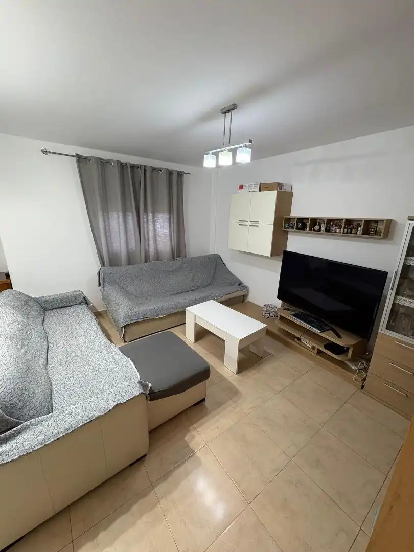 Casa adosada en venta en Calle Deportes, 13, Macastre Sala de estar de Casa adosada en venta en Macastre con Aire acondicionado y Balcón