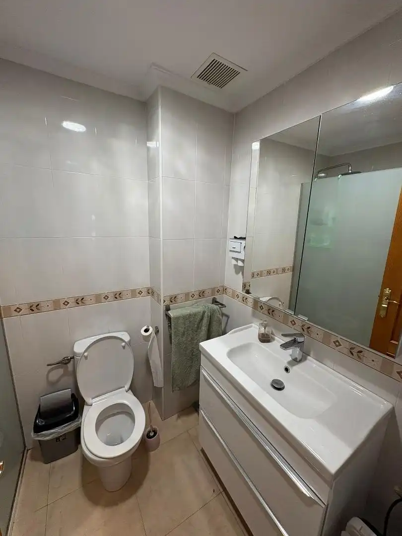 Casa adosada en venta en Calle Deportes, 13, Macastre Baño de Casa adosada en venta en Macastre con Aire acondicionado y Balcón