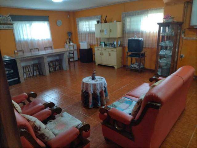 Casa adosada en Venta en Ponteareas