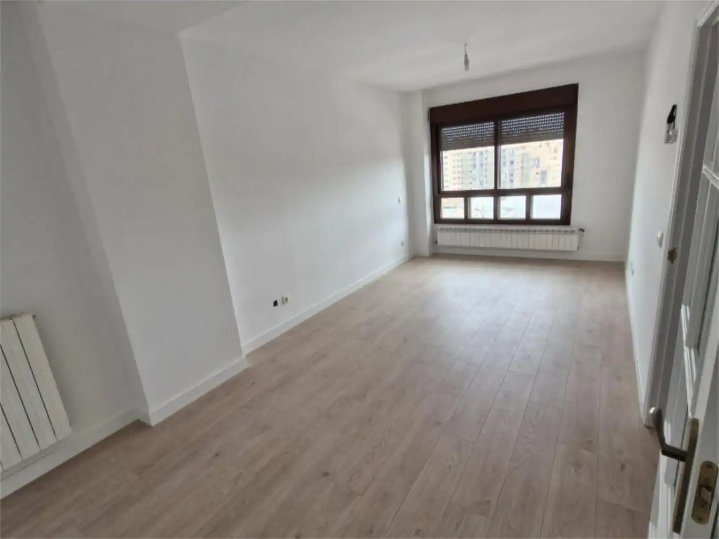 Flat for sale in Calle de la Maquinilla, 10, Palomeras Sureste Bedroom of Flat for sale in Madrid with Air Conditioner, Heating and Private garden