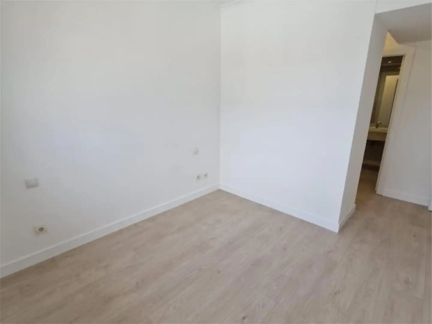 Flat for sale in Calle de la Maquinilla, 10, Palomeras Sureste Bedroom of Flat for sale in Madrid with Air Conditioner, Heating and Private garden
