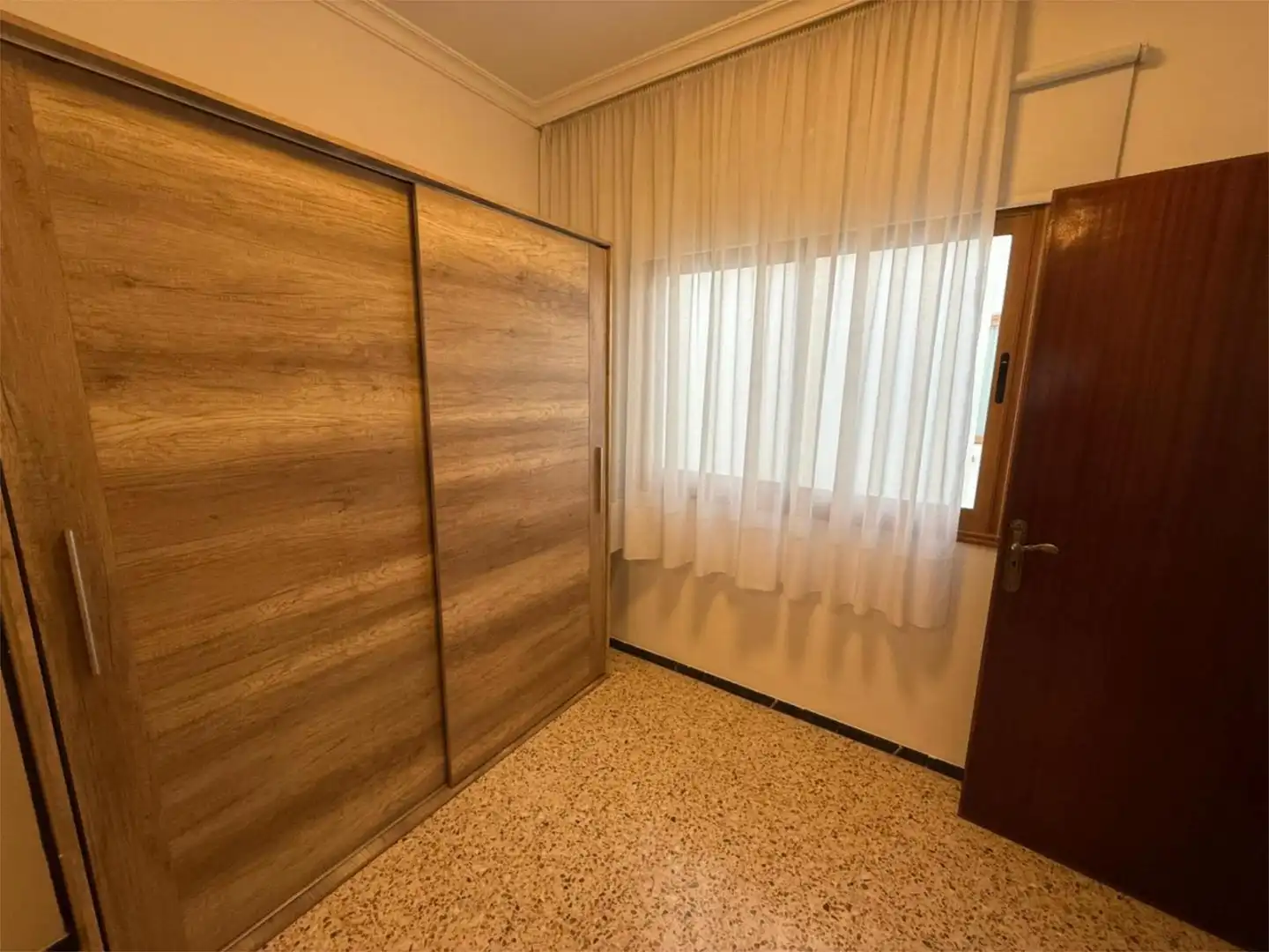 Flat for rent in Calle de Pi y Margall, 41, Alcaravaneras Flat for rent in Calle de Pi y Margall, 41, Alcaravaneras