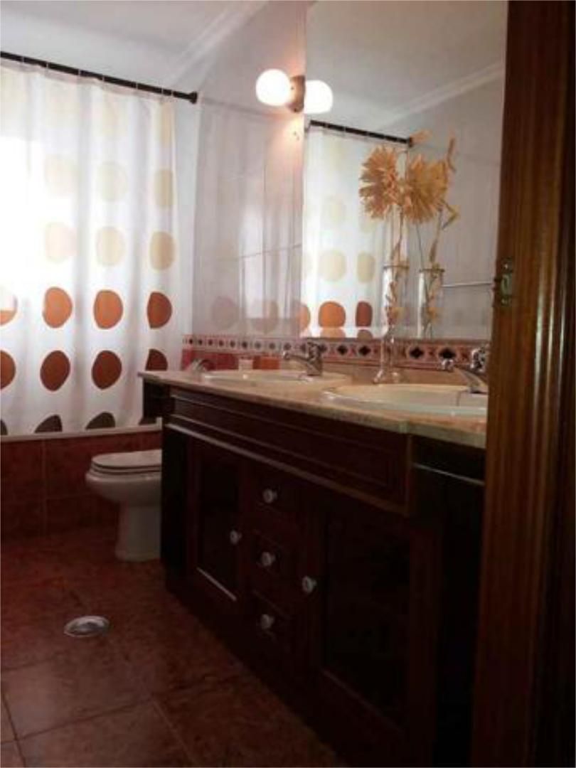 Bathroom of Flat for rent in Andújar