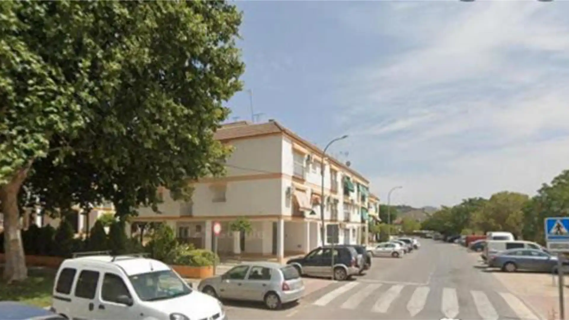 Vista exterior de Piso en venta en Cabra con Terraza y Amueblado