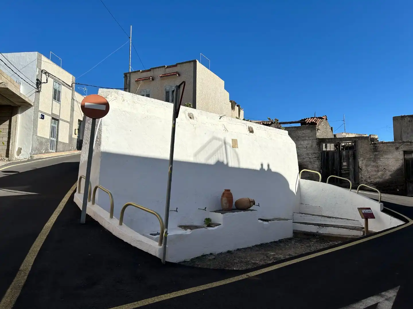 Pis en venda a Calle el Carmen, 10, Tamaimo - Arguayo Vista exterior de Pis en venda en Santiago del Teide amb Aire condicionat, Calefacció i Terrassa
