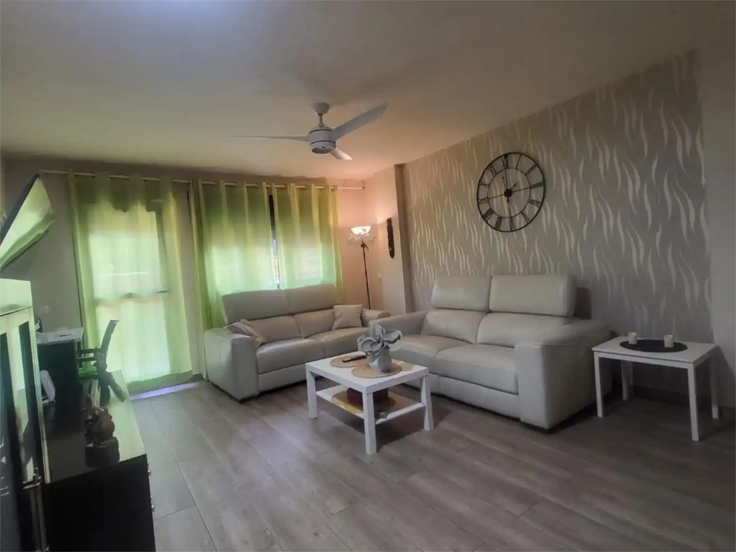 Living room of Flat for sale in Navalcarnero  with Air Conditioner, Terrace and Swimming Pool