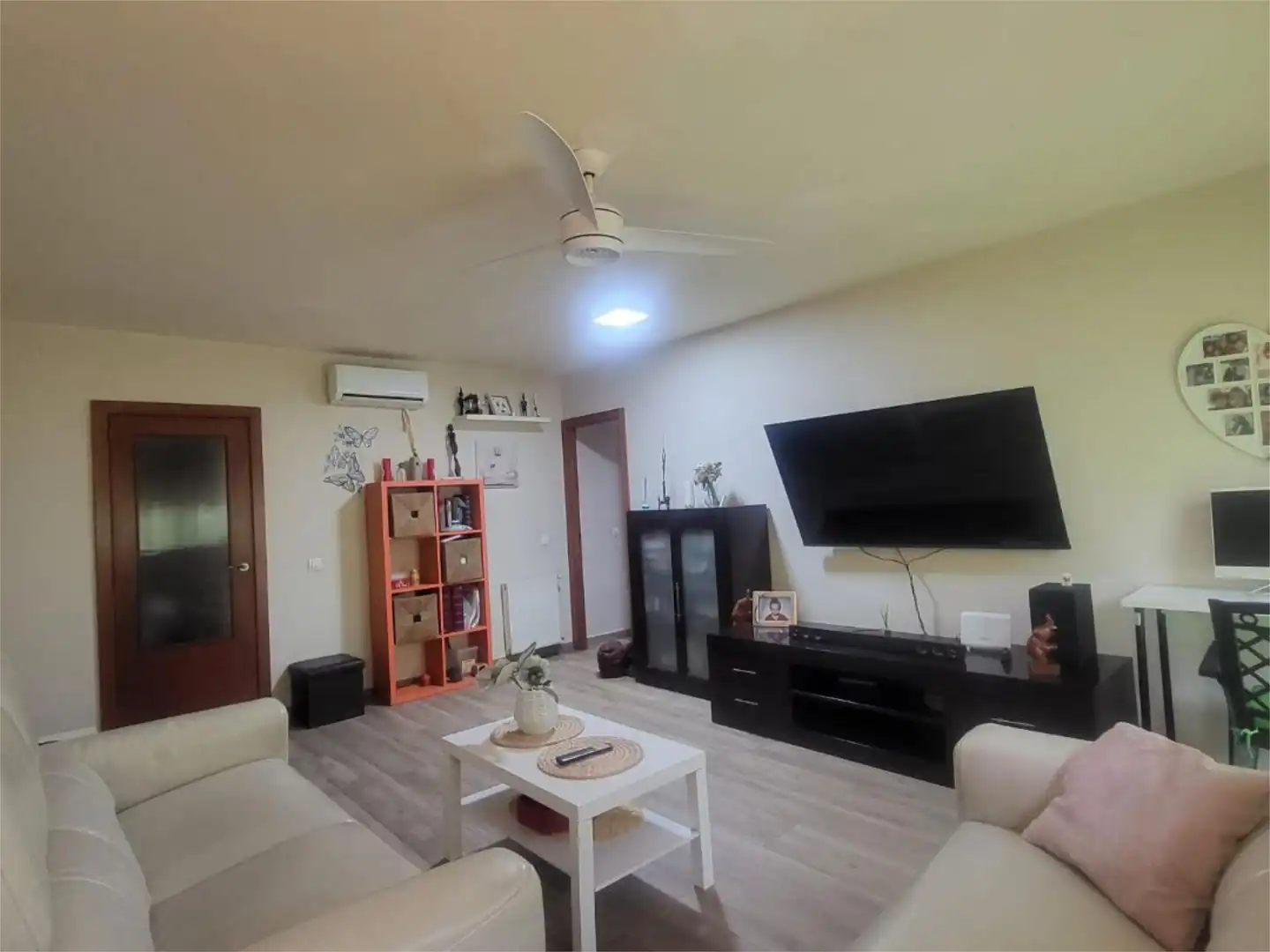 Living room of Flat for sale in Navalcarnero  with Air Conditioner, Terrace and Swimming Pool