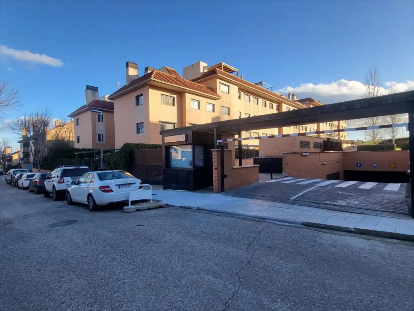 Exterior view of Flat for sale in Navalcarnero  with Air Conditioner, Terrace and Swimming Pool